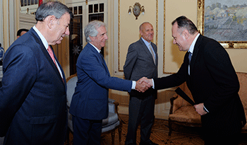 Vázquez recibe cartas credenciales Vázquez recibe cartas credenciales