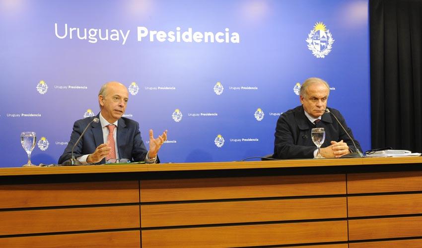 Ministro de Defensa Nacional, Javier García, y subsecretario, Rivera Elgue