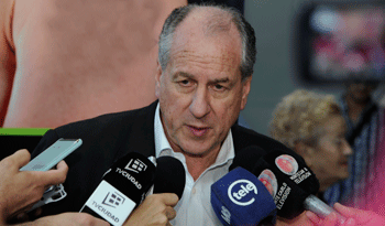 Ministro Ernesto Murro en declaraciones a la prensa Ministro Ernesto Murro en declaraciones a la prensa