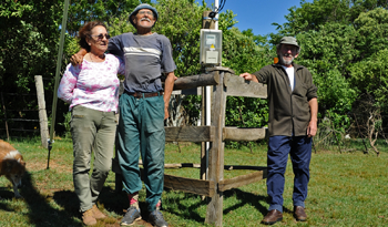 Vecinos de Corral de Piedras que accedieron a la electricidad Vecinos de Corral de Piedras que accedieron a la electricidad