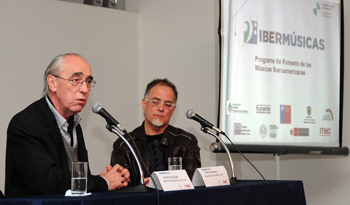 Hugo Achugar y Popo Romando explican el progrma Ibermúsicas Hugo Achugar y Popo Romando explican el progrma Ibermúsicas