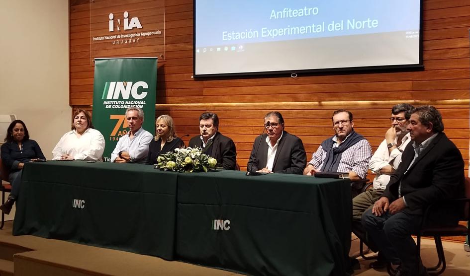 Autoridades de UTE e INC