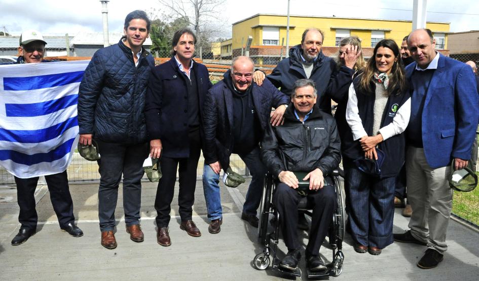 Lacalle Pou inaugura CAIF en Flor de Maroñas