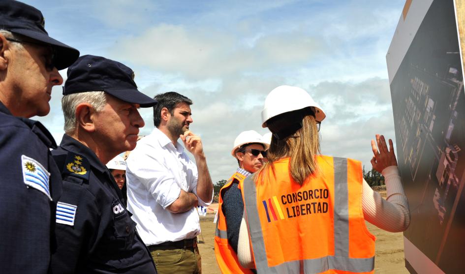 Martinelli colocó piedra fundamental de unidades penitenciarias