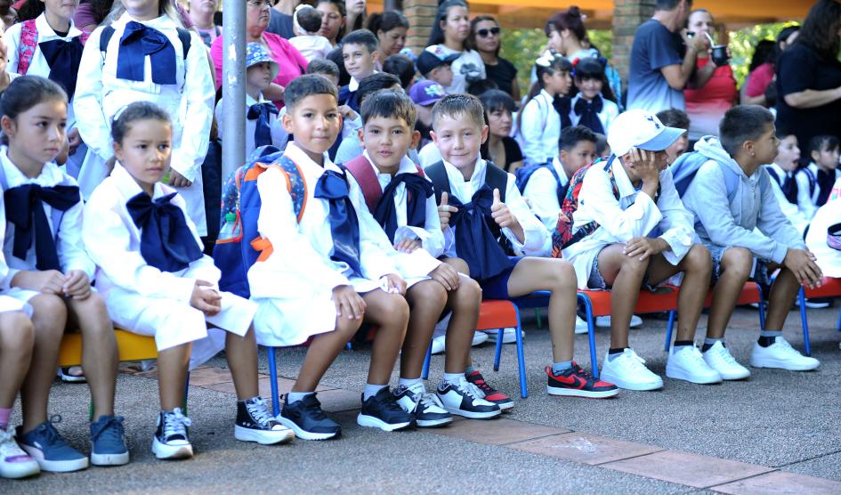 Escolares en inicio de clases