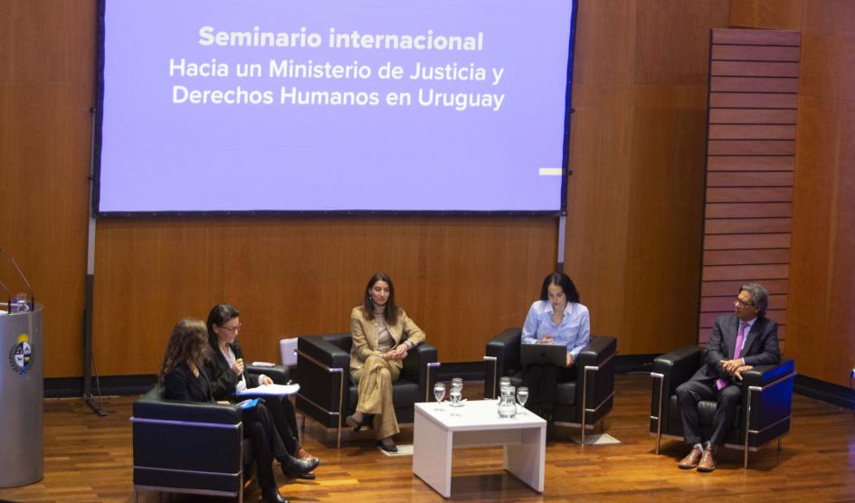 Expertos disertaron sobre creación de Ministerio de Justicia Expertos disertaron sobre creación de Ministerio de Justicia