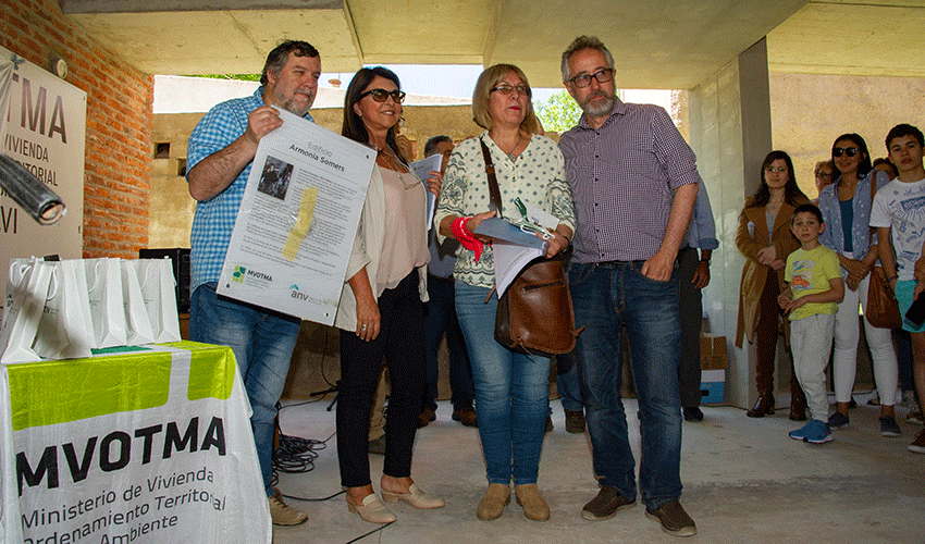 Entrega de viviendas en Durazno Entrega de viviendas en Durazno