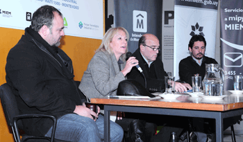 Cosse en lanzamiento de Feria de Oportunidades en PTI del Cerro Cosse en lanzamiento de Feria de Oportunidades en PTI del Cerro