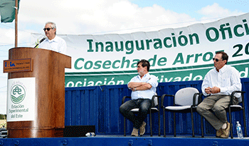 Ministro Enzo Benech inauguró zafra arrocera Ministro Enzo Benech inauguró zafra arrocera