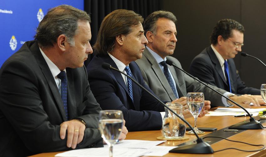 Álvaro Delgado, Luis Lacalle Pou, Daniel Salinas y Rodrigo Ferrés