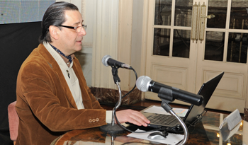 Andrés Tulipano, guionista y docente coordinador del programa Uruguay Escribe Andrés Tulipano, guionista y docente coordinador del programa Uruguay Escribe