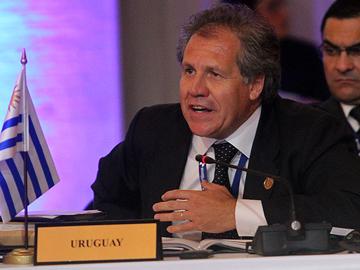 Ministro de Relaciones Exteriores, Luis Almagro, expone en la XXIII Cumbre Iberoamericana de Jefes de Estado y de Gobierno en Panamá Ministro de Relaciones Exteriores, Luis Almagro, expone en la XXIII Cumbre Iberoamericana de Jefes de Estado y de Gobierno en Panamá