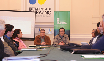 Reunión de la Comisión de la Cuenca del Río Yí analizó avances