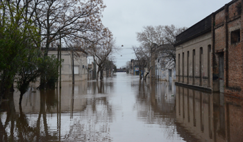 Las aguas comienzan a ceder en la ciudad de Paysandú Las aguas comienzan a ceder en la ciudad de Paysandú