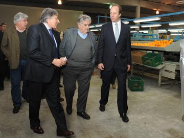 Presidente Mujica en inauguración de una planta de empaque de la citrícola Milagro S.A