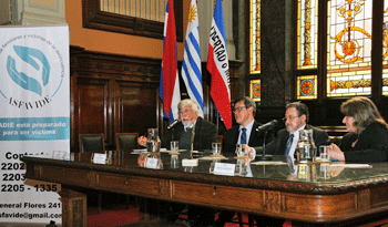 Ministro Eduardo Bonomi anuncia creación de sistema nacional de atención y protección integral a víctimas y testigos de delitos Ministro Eduardo Bonomi anuncia creación de sistema nacional de atención y protección integral a víctimas y testigos de delitos