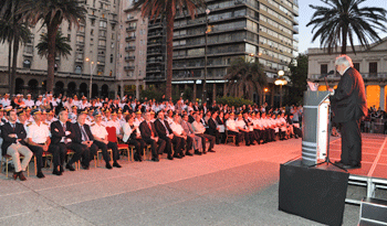 Ministro del Interior, Eduardo Bonomi, en la celebración del 186 aniversario de la Policía Nacional Ministro del Interior, Eduardo Bonomi, en la celebración del 186 aniversario de la Policía Nacional