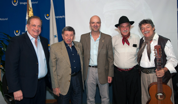 Autoridades en lanzamiento de la Fiesta de la Patria Gaucha 2015