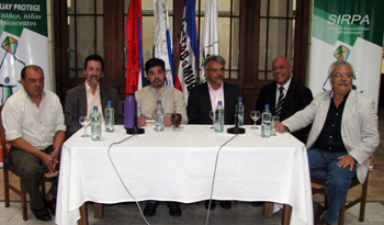 Autoridades en asunción de nuevos integrantes del SIRPA Autoridades en asunción de nuevos integrantes del SIRPA