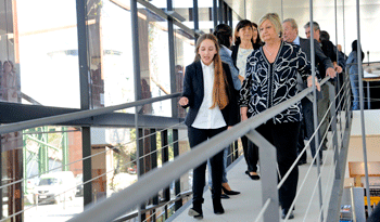 Liliam Kechichian recorre nuevo Centro de Bienvenida Liliam Kechichian recorre nuevo Centro de Bienvenida