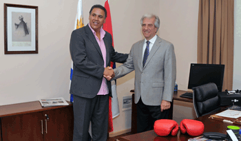 Alfredo Evangelista en visita al Presidente Tabaré Vázquez Alfredo Evangelista en visita al Presidente Tabaré Vázquez