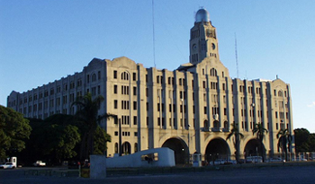 Edificio de la Dirección Nacional de Aduanas Edificio de la Dirección Nacional de Aduanas