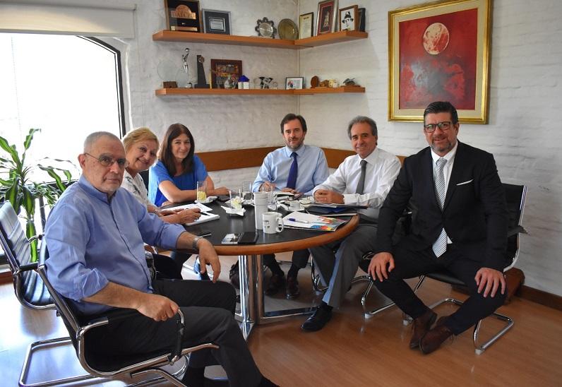 Autoridades actuales y futuras en la sede del Ministerio de Turismo Autoridades actuales y futuras en la sede del Ministerio de Turismo