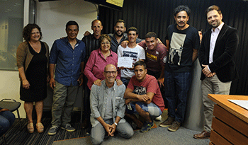 Premiados junto a secretario general de la JND, Diego Olivera Premiados junto a secretario general de la JND, Diego Olivera