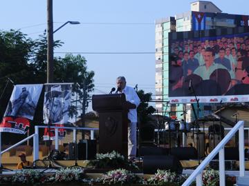 Presidente José Mujica en estrado de acto en Santiago de Cuba Presidente José Mujica en estrado de acto en Santiago de Cuba