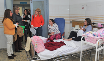 La ministra interina de Salud Pública, Cristina Lustemberg, visita el Hospital de Rocha