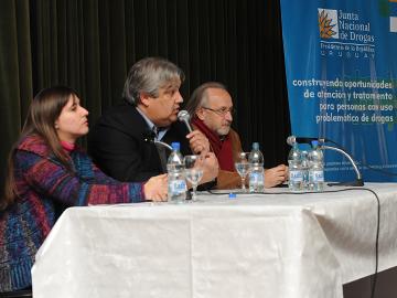 Autoridades 2.º Encuentro nacional de experiencias de trabajo en drogas con recursos expresivos Autoridades 2.º Encuentro nacional de experiencias de trabajo en drogas con recursos expresivos
