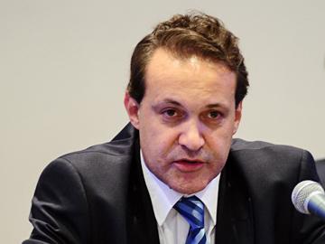 Jerónimo Roca, subdirector de la Oficina de Planeamiento y Presupuesto Jerónimo Roca, subdirector de la Oficina de Planeamiento y Presupuesto