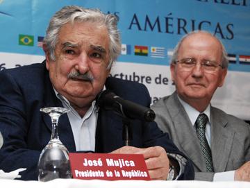 Mujica en CAMBADU Mujica en CAMBADU