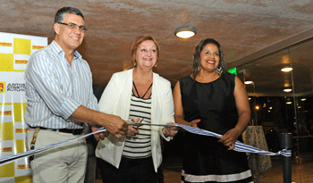 Ministra Liliam Kechichian en inauguración del Centro de Bienvenida en el Parque Internacional de Rivera Ministra Liliam Kechichian en inauguración del Centro de Bienvenida en el Parque Internacional de Rivera