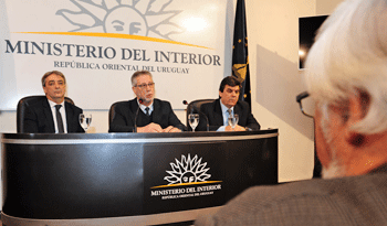Conferencia de prensa en el Ministerio del Interior Conferencia de prensa en el Ministerio del Interior