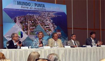Autoridades reciben certificación de calidad de Punta del Este Autoridades reciben certificación de calidad de Punta del Este