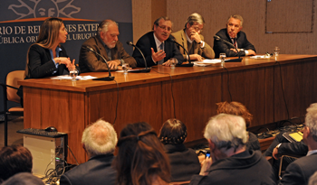 Acto de reconocimiento a la solidaridad internacional en la cancillería Acto de reconocimiento a la solidaridad internacional en la cancillería