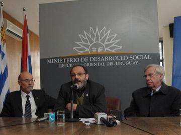 Daniel Olesker asumiendo como ministro de Desarrollo Social Daniel Olesker asumiendo como ministro de Desarrollo Social