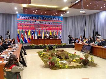 Reunión de UNASUR Reunión de UNASUR
