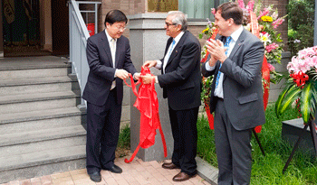 Enzo Benech inaugura oficina de la Agregaduría Agrícola de la Embajada de Uruguay en China
