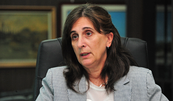Ana Salveraglio Ana Salveraglio