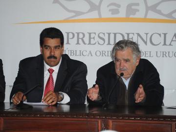 Presidente José Mujica con el Presidente de Venezuela Nicolás Maduro en Residencia de Suárez y Reyes Presidente José Mujica con el Presidente de Venezuela Nicolás Maduro en Residencia de Suárez y Reyes