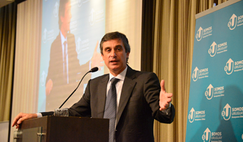 Director de la Oficina de Planeamiento y Presupuesto, Álvaro García