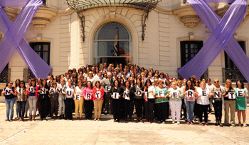 Ministerio de Defensa rindió homenaje a sus funcionarias Ministerio de Defensa rindió homenaje a sus funcionarias