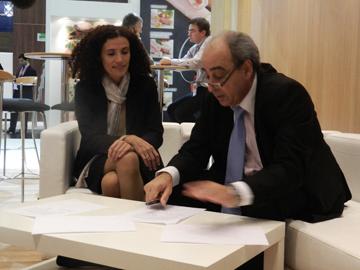 Embajadora de Uruguay en China, Rosario Portell y presidente del Instituto Nacional de Carnes, Alfredo Fratti Embajadora de Uruguay en China, Rosario Portell y presidente del Instituto Nacional de Carnes, Alfredo Fratti