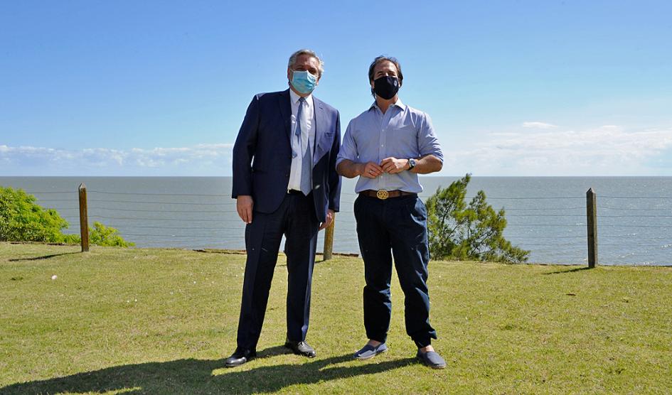 Alberto Fernández y Luis Lacalle Pou Alberto Fernández y Luis Lacalle Pou
