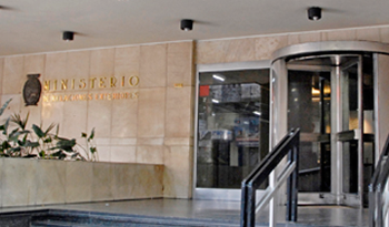 Fachada de edificio sede de Cancillería