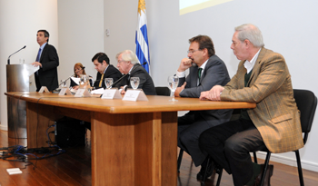 Álvaro García en asunción del directorio de la Agencia Nacional de Desarrollo Económico Álvaro García en asunción del directorio de la Agencia Nacional de Desarrollo Económico