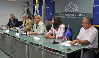Ministra de Turismo, Liliam Kechichian, en conferencia de prensa acerca de datos 2015 Ministra de Turismo, Liliam Kechichian, en conferencia de prensa acerca de datos 2015