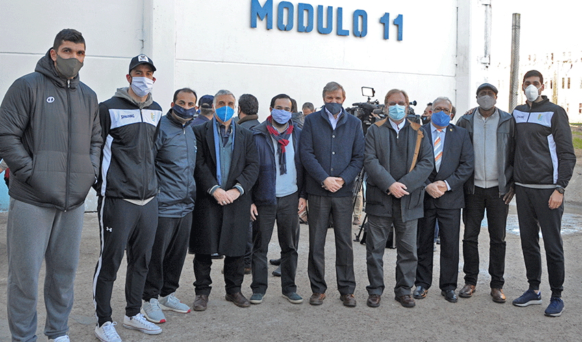 Presentación de talleres de deportes en centros de rehabilitación